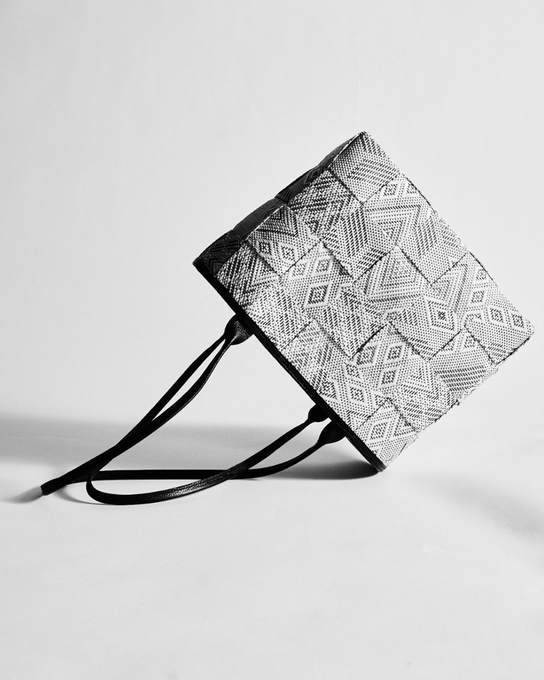 medium arawaraw tote - pre order
